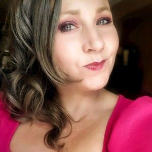 Meet your Posher, Eileen